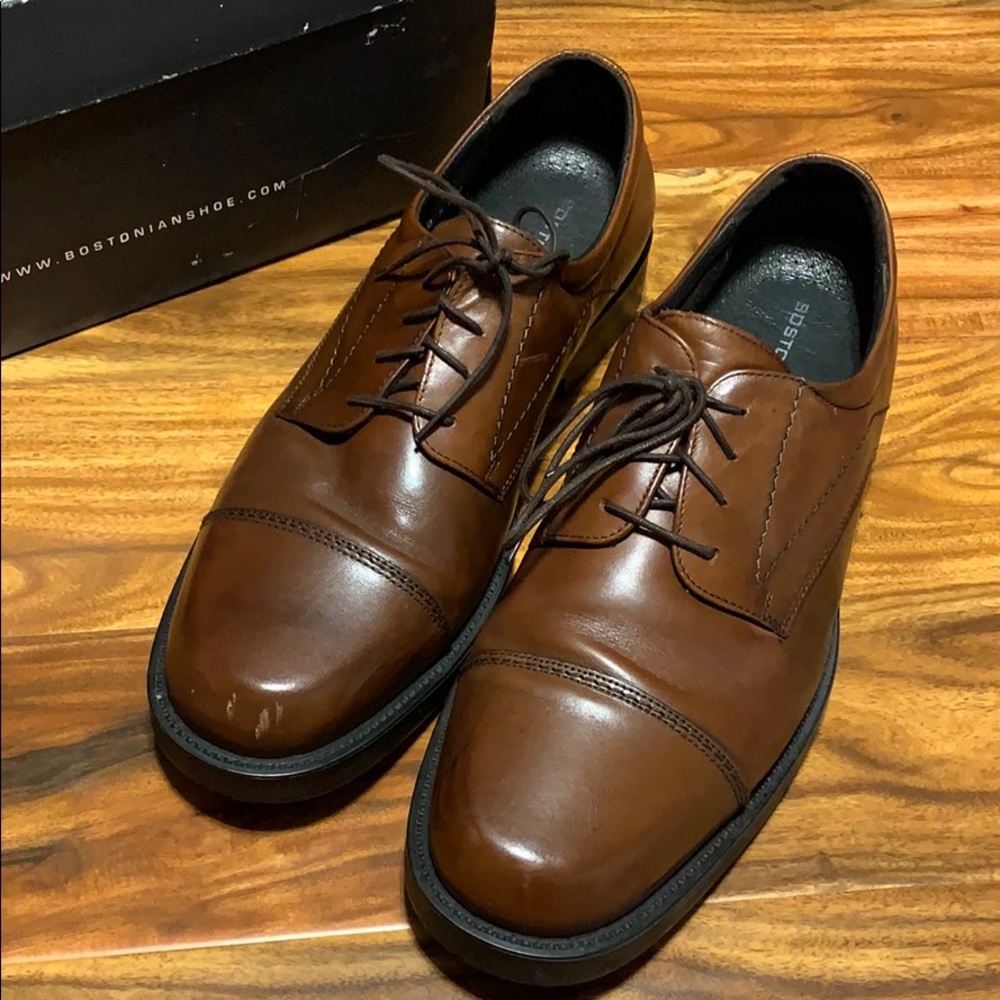 Dress shoes